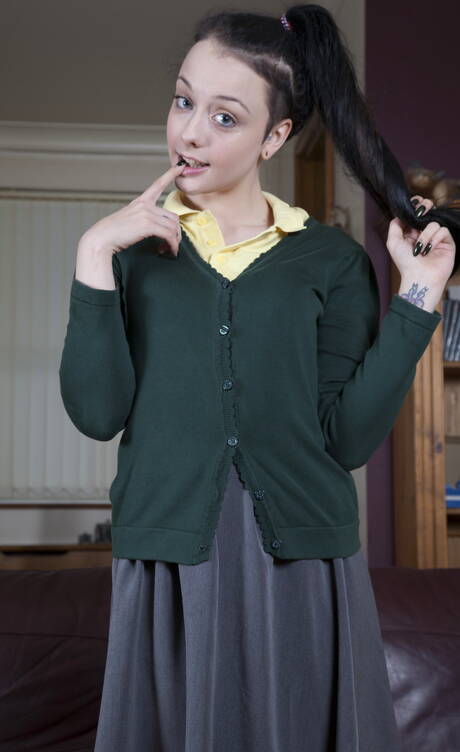 Schoolgirl Pics